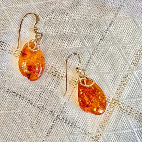 14kt Gold Filled Vintage Amber Earrings, Amber Earrings, Minimalist Earrings - Picture 1 of 9